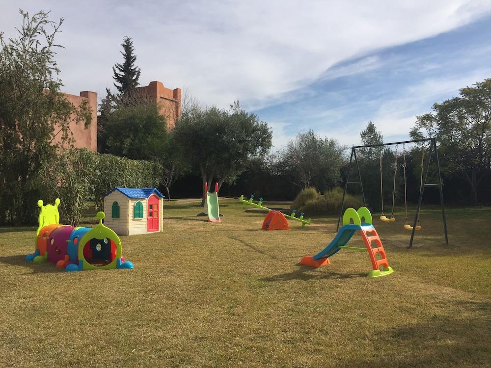 Les Jardins De Zyriab Bed and Breakfast Aït Hamid Exteriör bild